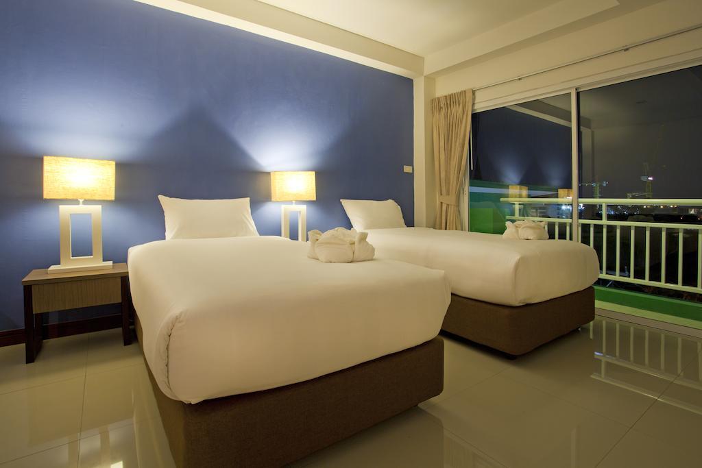Wiz Hotel Pattaya Exterior photo