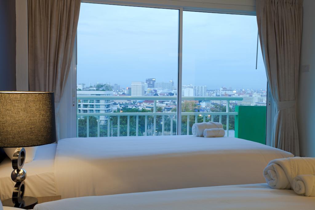 Wiz Hotel Pattaya Exterior photo