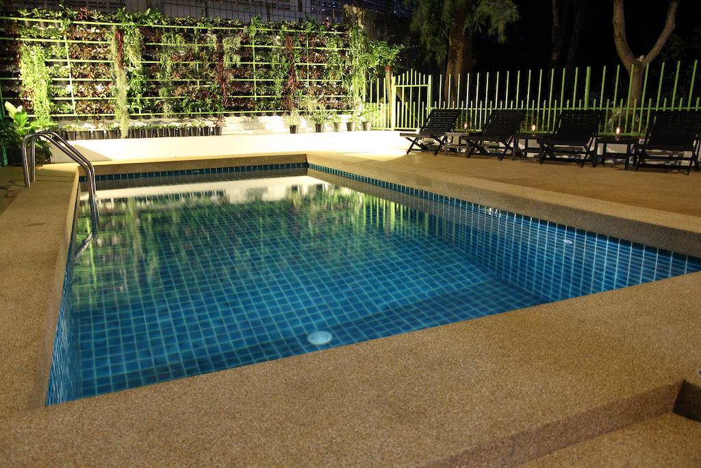 Wiz Hotel Pattaya Exterior photo