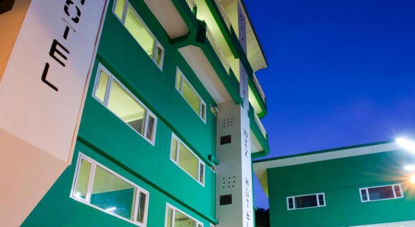 Wiz Hotel Pattaya Exterior photo
