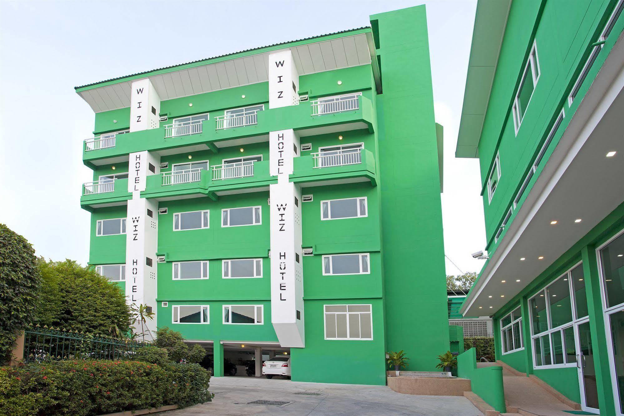 Wiz Hotel Pattaya Exterior photo